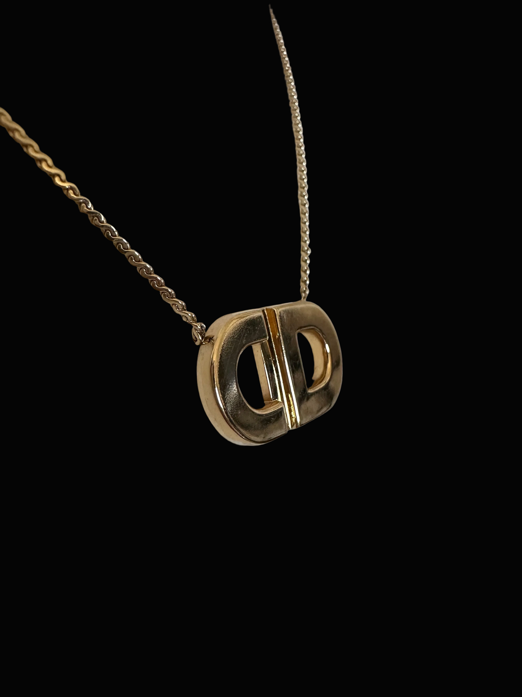 Christian Dior Signed CD Logo Gold-Tone Pendant Cable Chain Necklace