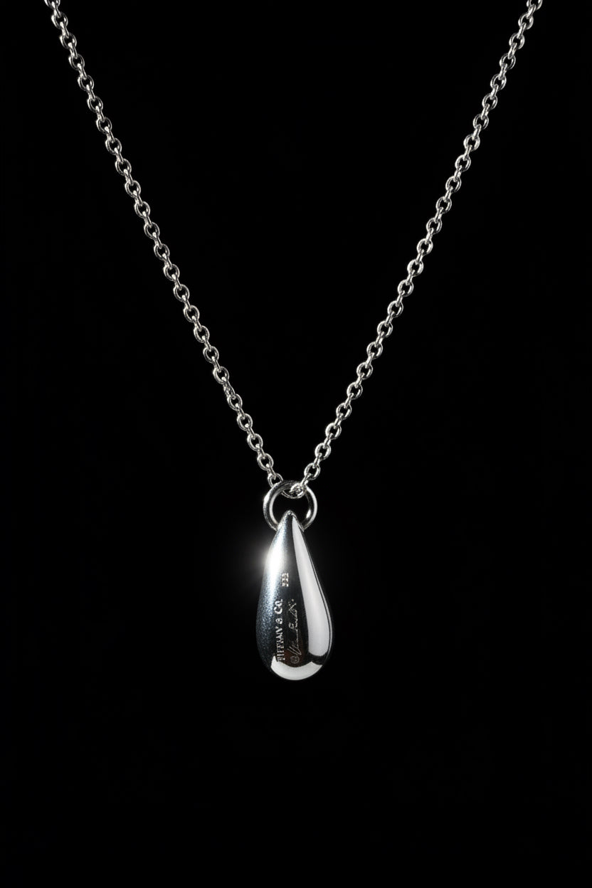 Tiffany & Co. Elsa Peretti Signed Silver Teardrop Pendant Necklace Cable Chain