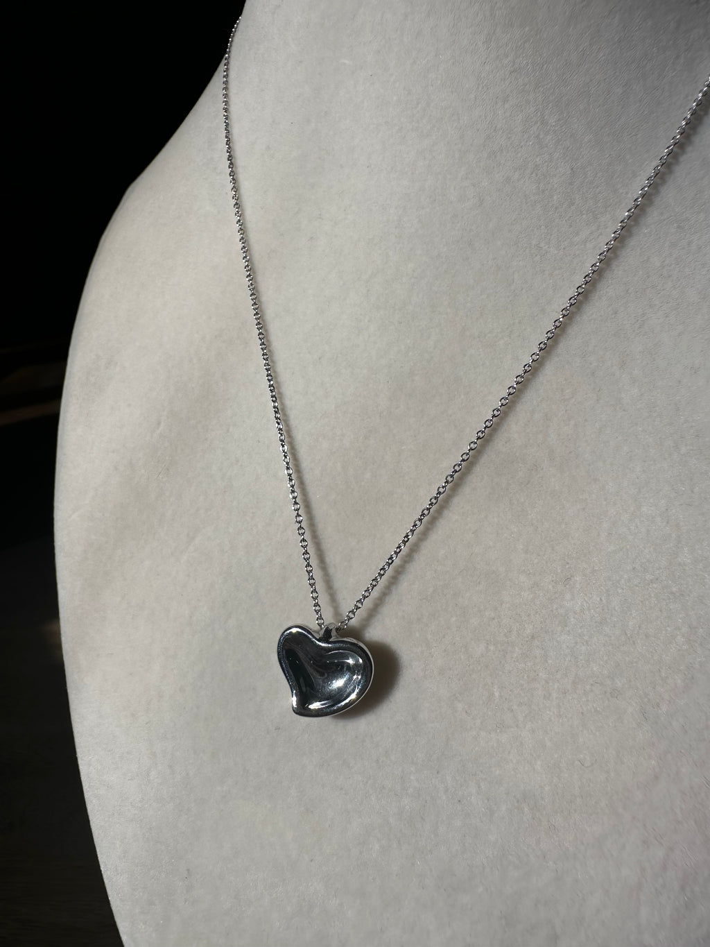 Tiffany & Co. Elsa Peretti 925 Silver Full Heart Pendant Necklace Signed